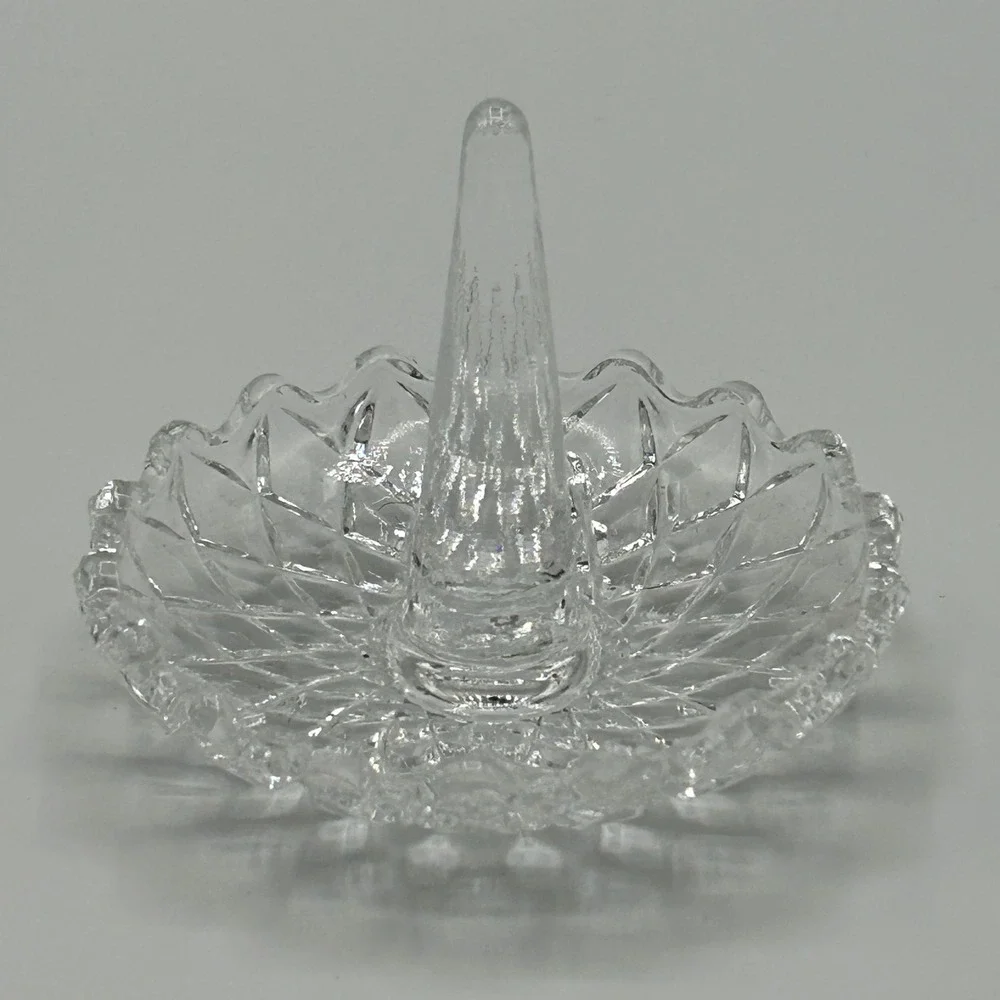 Clear Glass Ring Thin Cone Holder Display Stand Trinket Dish Jewelry Decor 3